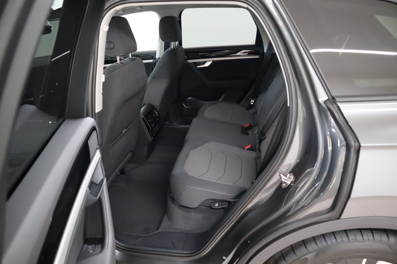 Volkswagen Touareg TDI 4MOTION — photo 10
