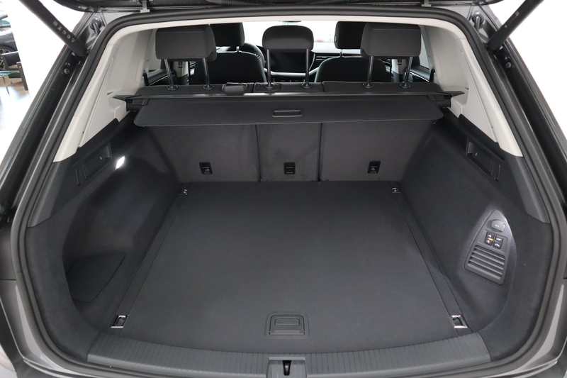 Volkswagen Touareg TDI 4MOTION — photo 7