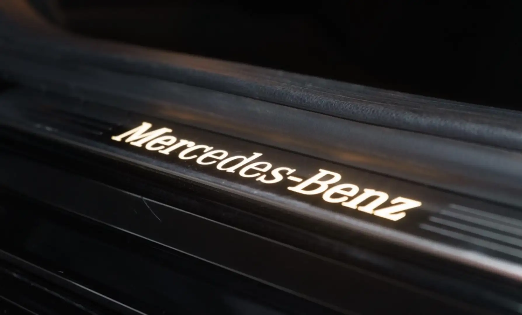 Mercedes-Benz A 200 Prestige Zwart - 2