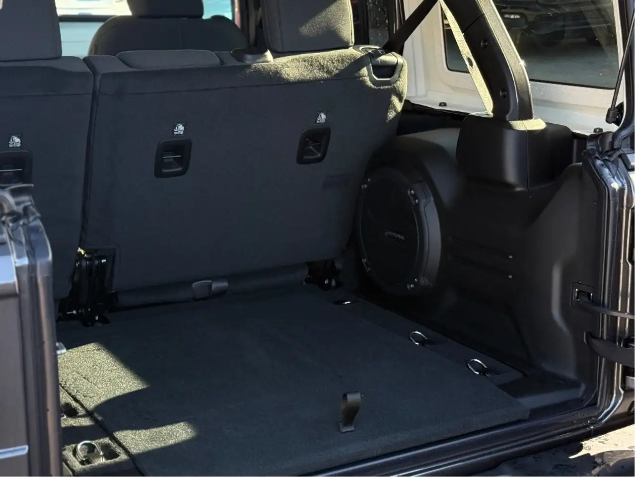 Jeep Wrangler снимка Jeep Wrangler