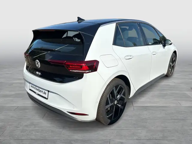 Volkswagen Id.3 view 6