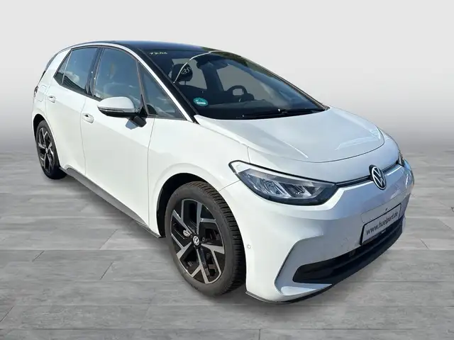 Volkswagen Id.3 view 7