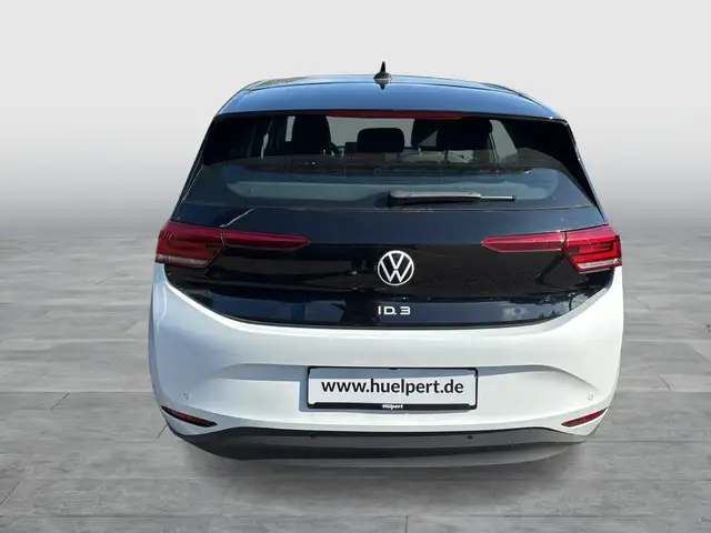 Volkswagen Id.3 view 5