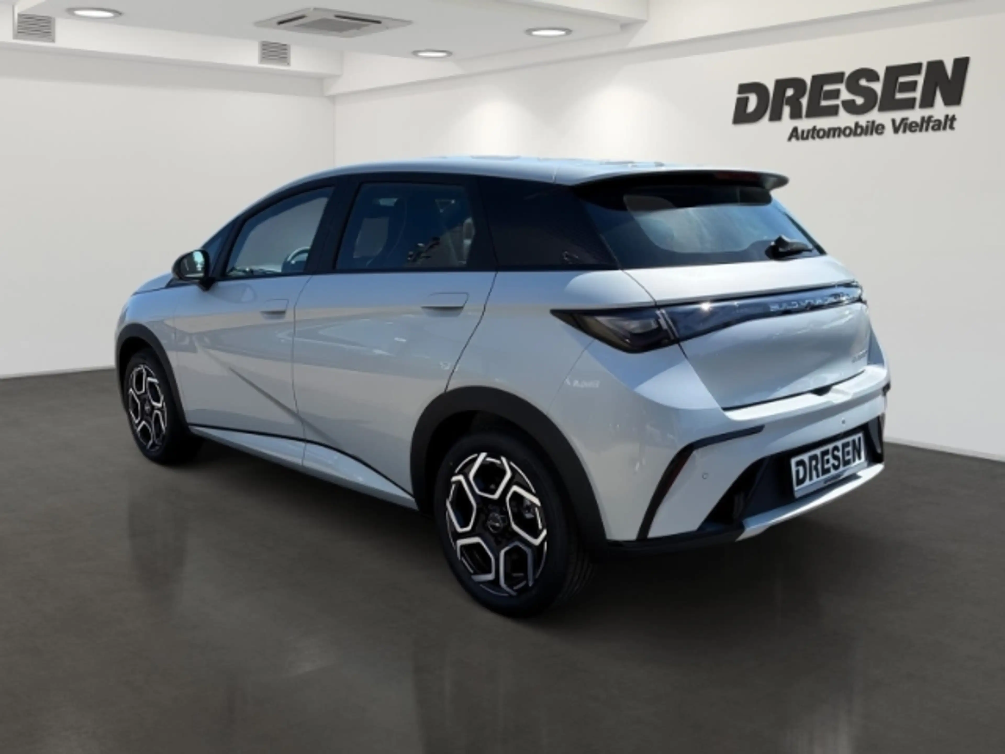 BYD Dolphin 150 DMS 60,4 kWh Comfort Sitzheizung/Navi/360 Grad — photo 5