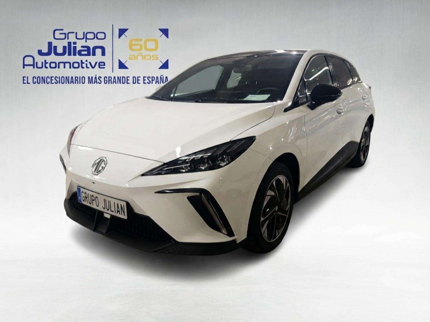 MG MG4 64kWh Luxury AUTONOMIA 450KMS 204CV - foto 1