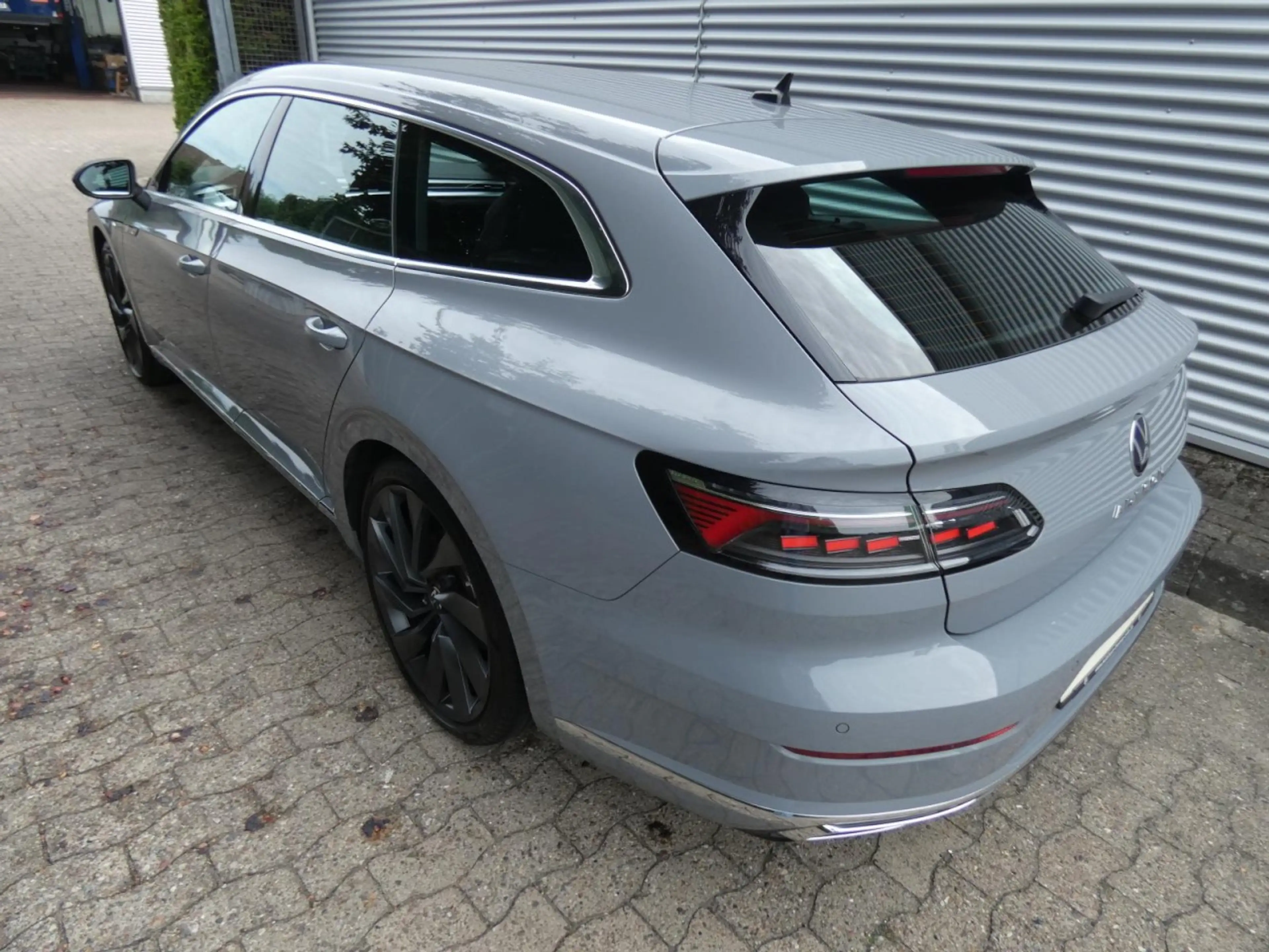 Volkswagen Arteon Shootingbrake 2.0 TSI DSG R-Line LED Navi SHZ PDC — photo 10