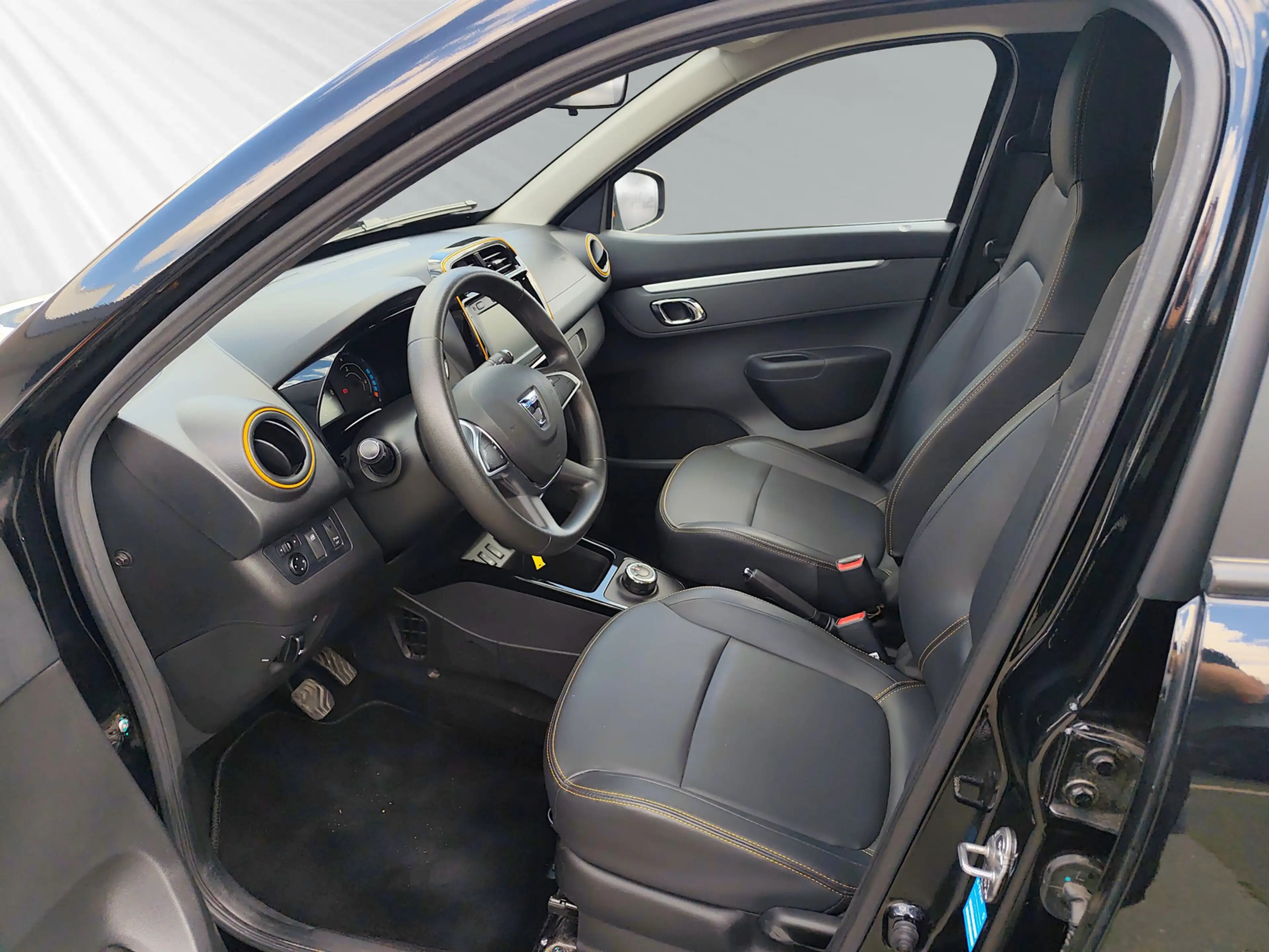 Dacia Spring Electric 45 Comfort Plus look Paket orange — photo 7