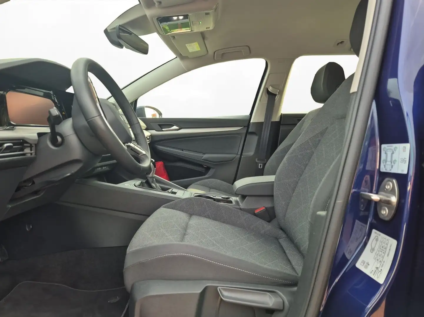 Volkswagen Golf Variant Golf VIII Variant 1.0 TSI Navi AHK Kamera SiHz Blau - 2