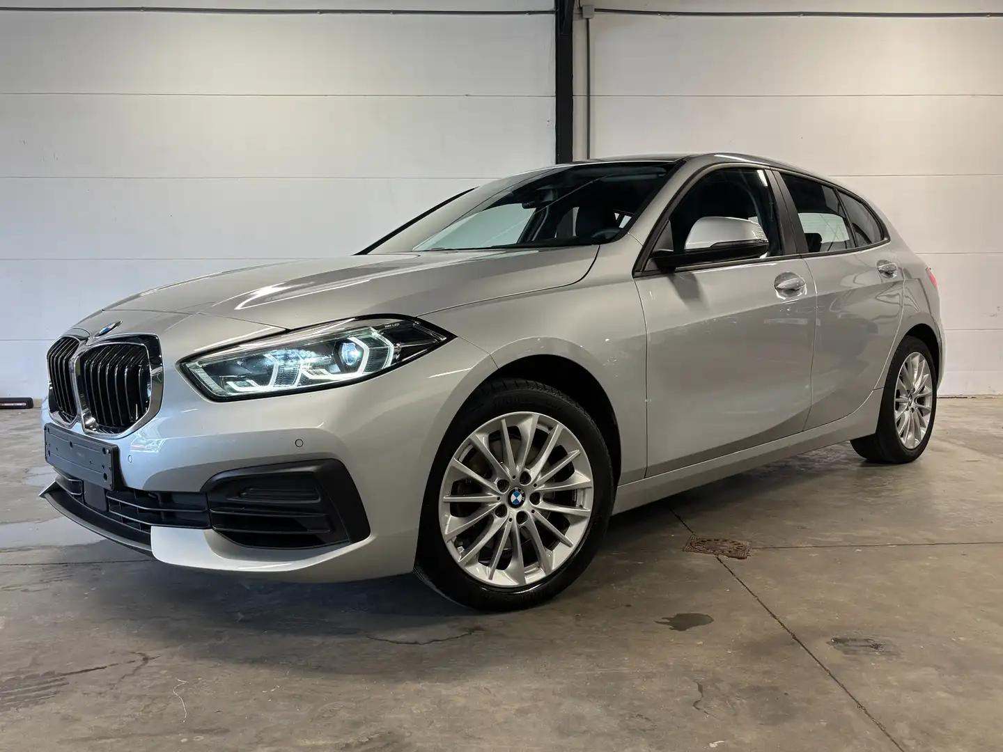BMW 116 116iA *Carplay + Kit Hiver inclus* Argent - 1