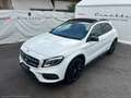 Mercedes-Benz GLA 180 GLA 200 d Automatic Premium NIGHT EDITION Weiß - thumbnail 2