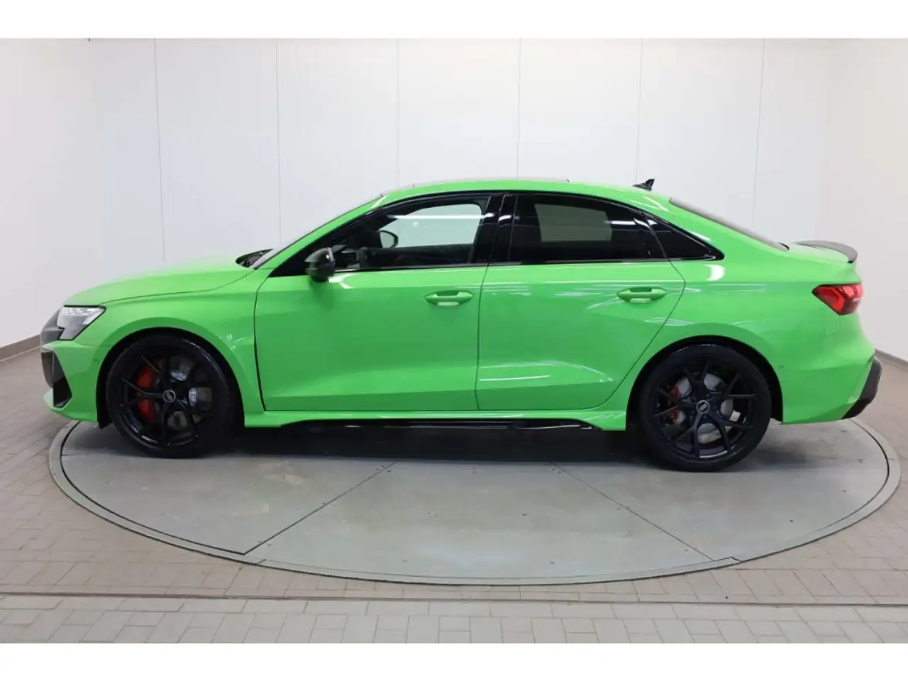 Audi RS3 Limousine TFSI quattro 5