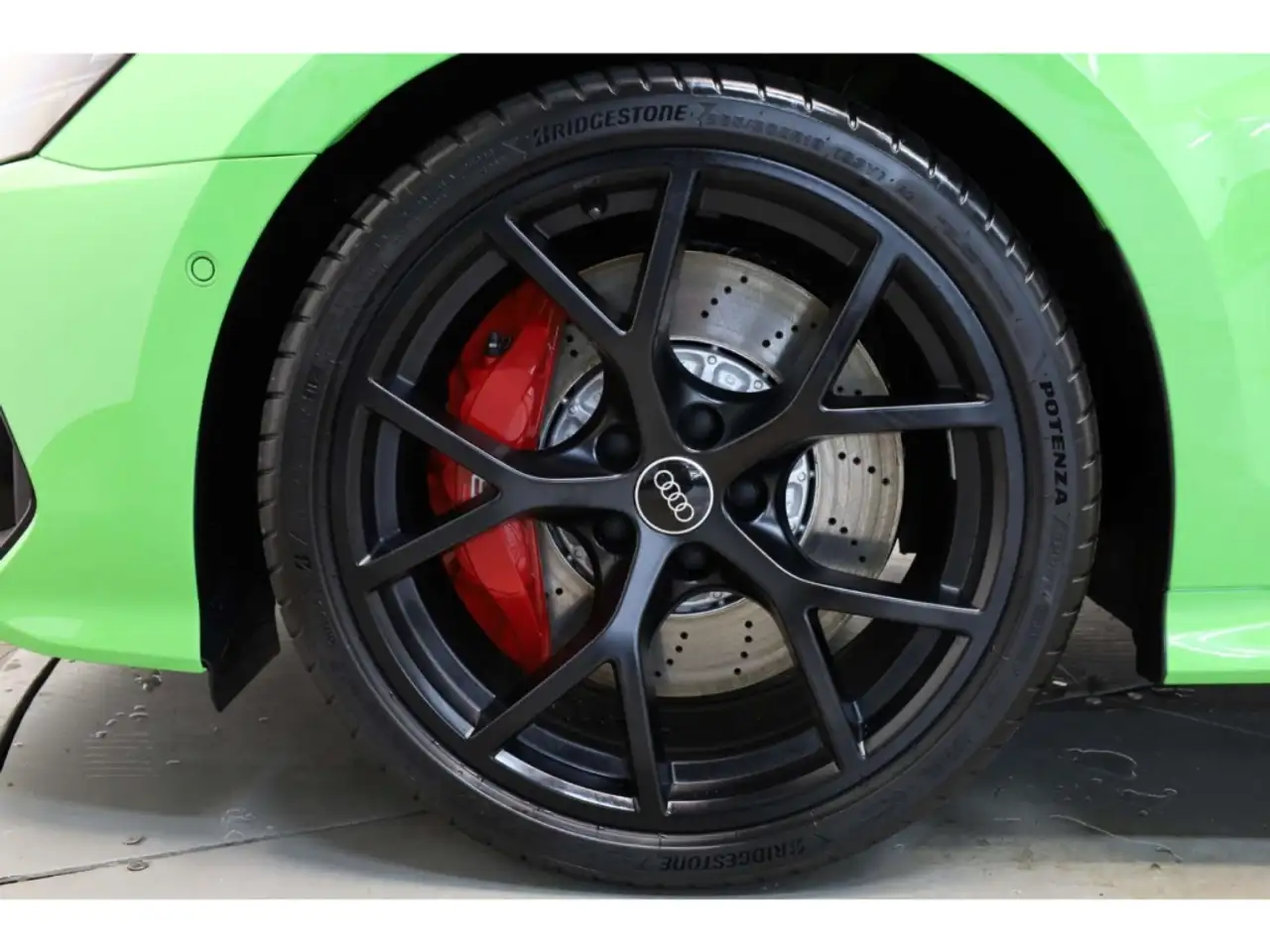 Audi RS3 Limousine TFSI quattro 8