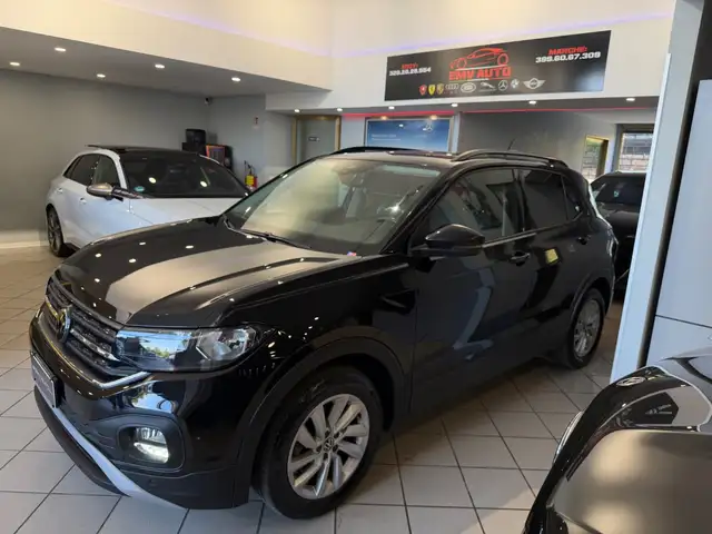 Volkswagen T-Cross view 4