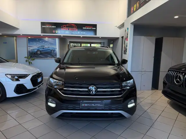 Volkswagen T-Cross view 2