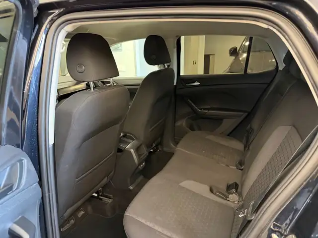 Volkswagen T-Cross view 11