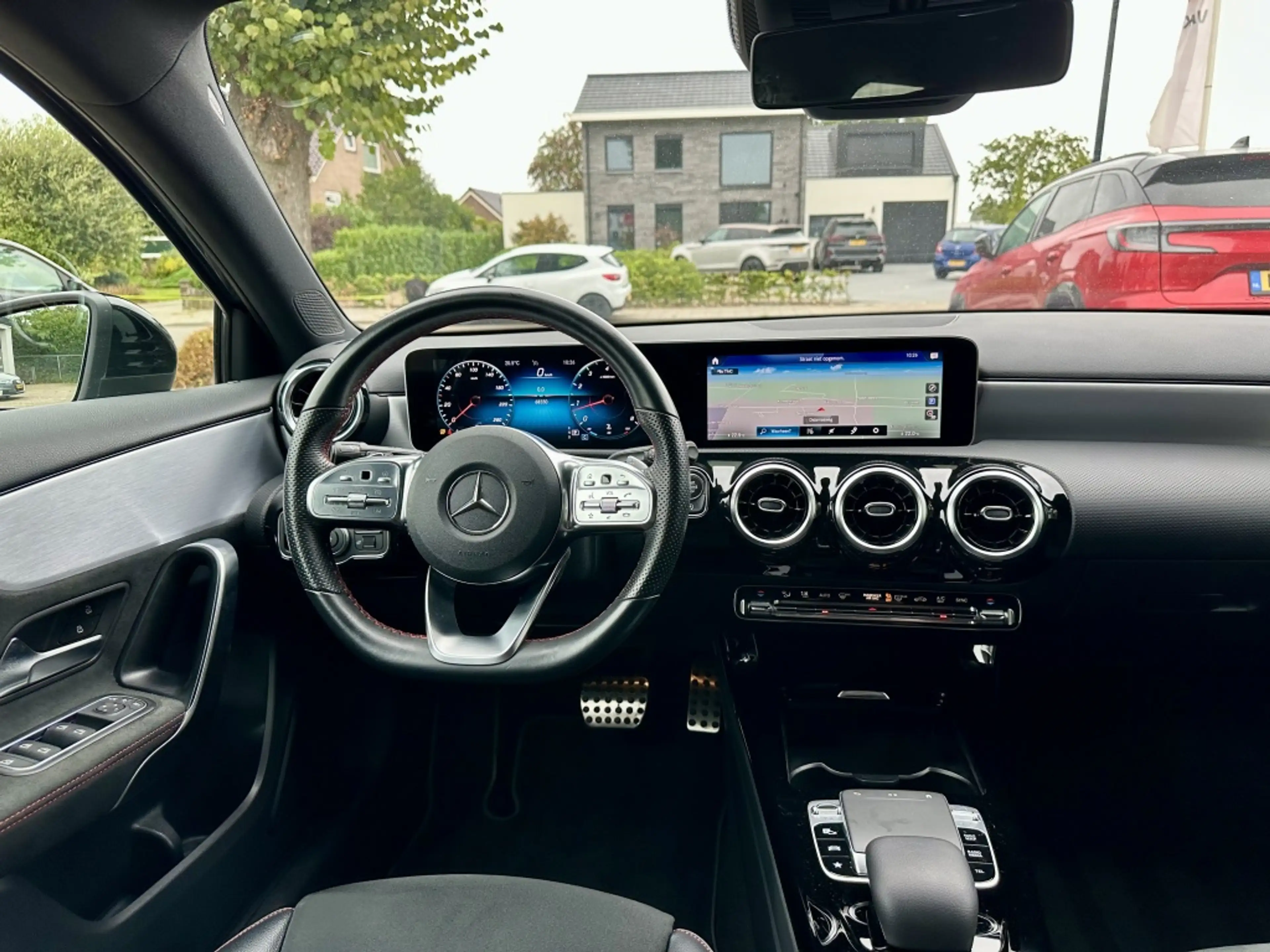 Mercedes-Benz A 220 190PK AMG Launch Edition 1e eigenaar — photo 3