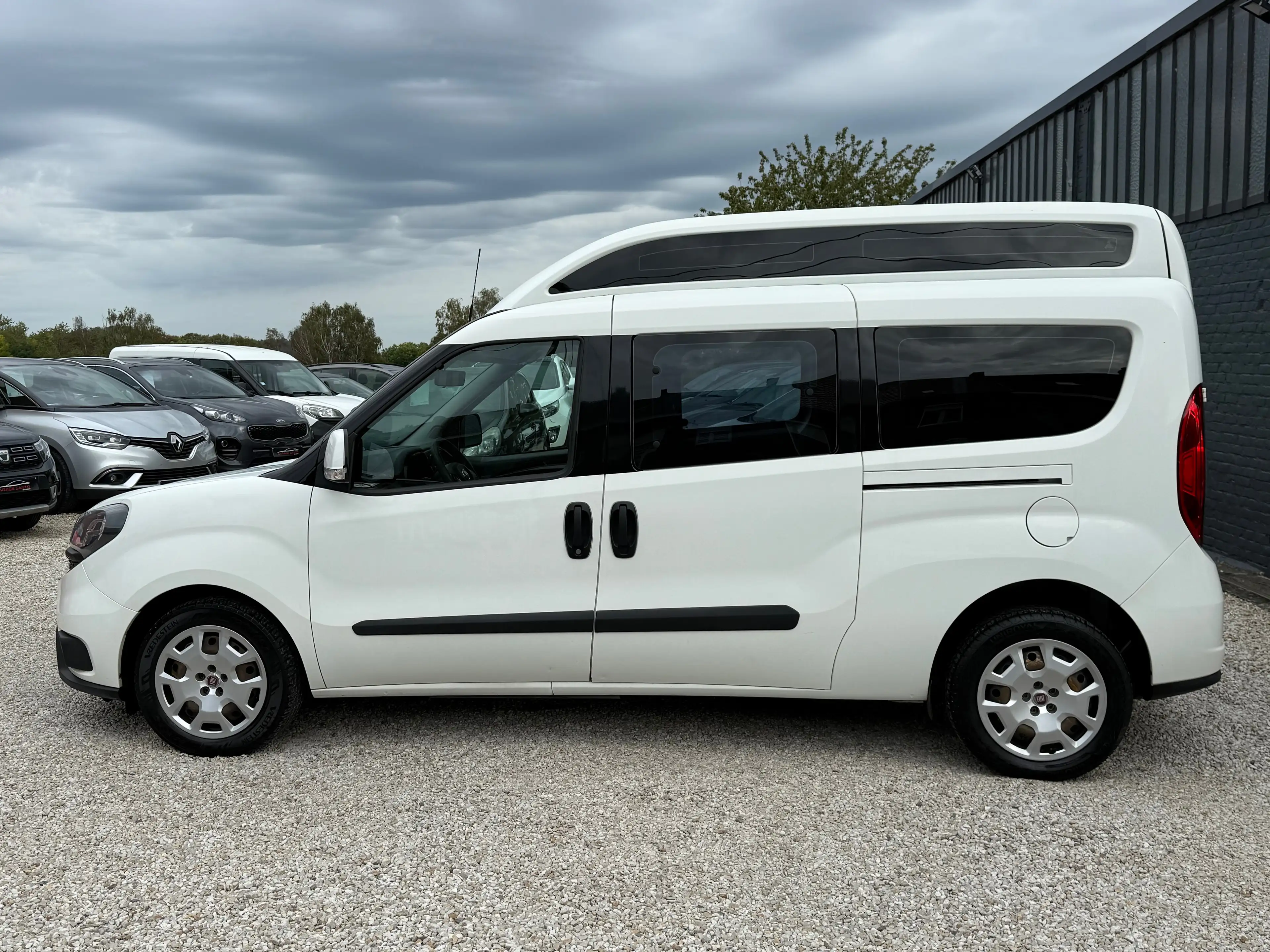 Fiat Doblo 1.6 Multijet Maxi (EU6d) | ÉQUIPEMENT PMR | — photo 5