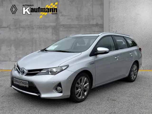 Toyota Auris Touring Sports Hybrid Life+ 1.8