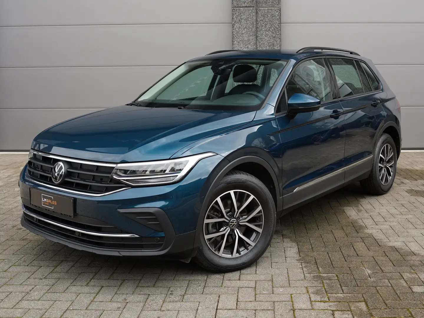 Volkswagen Tiguan 1.5TSI *ZETELVERWARMING /CARPLAY/ ADAPTIVE CRUISE* Bleu - 1