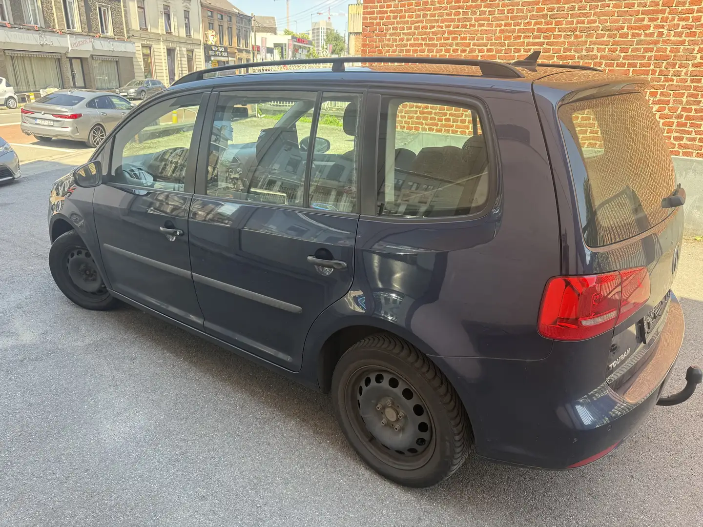 Volkswagen Touran 1.6 CR TDi Trendline 7pl. - 2