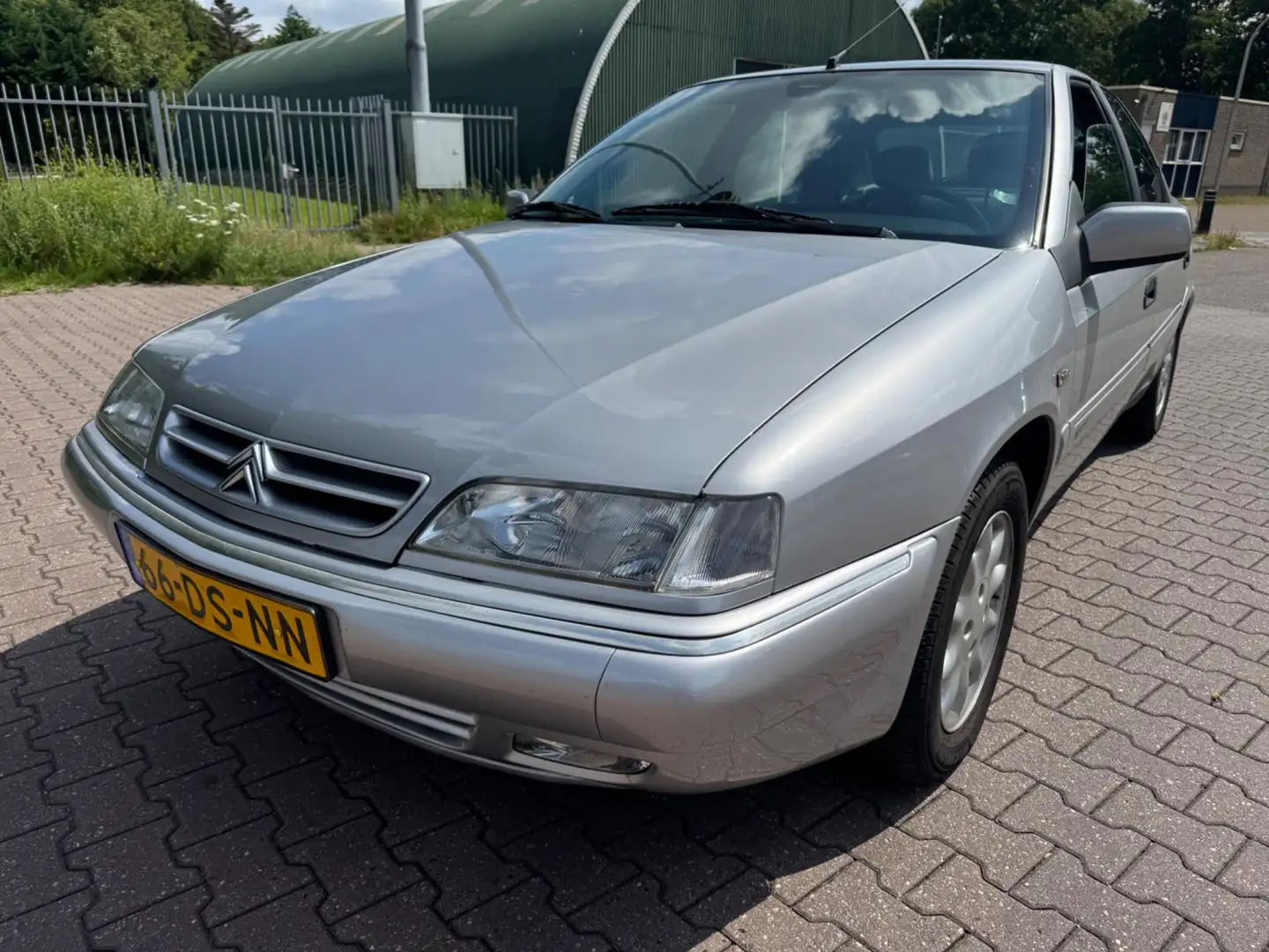 Citroen Xantia 3.0 V6 Exclusive Grijs - 1