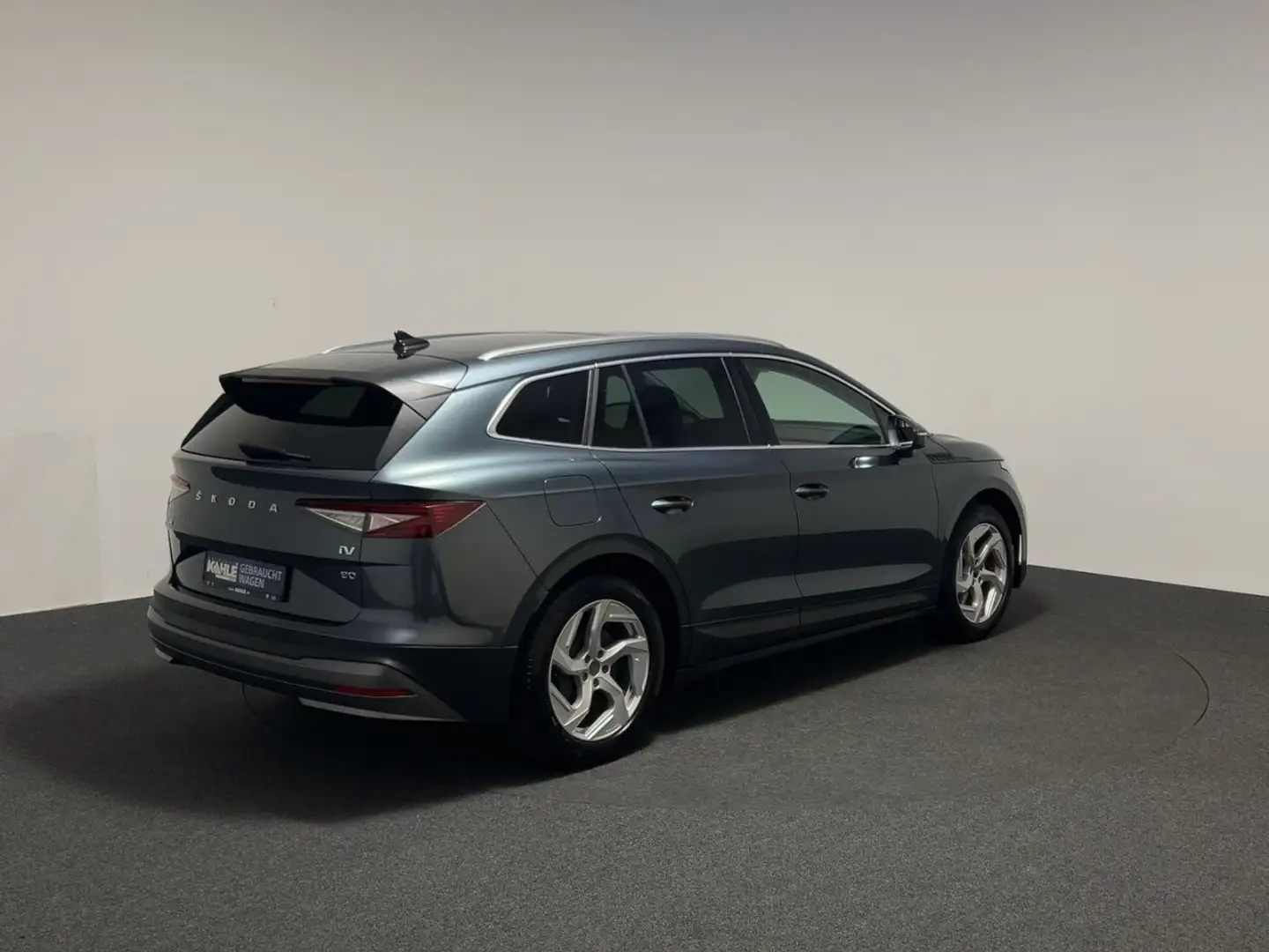 Skoda Enyaq 80 150 kW ecoSuite Klima Navi Leder Grau - 2
