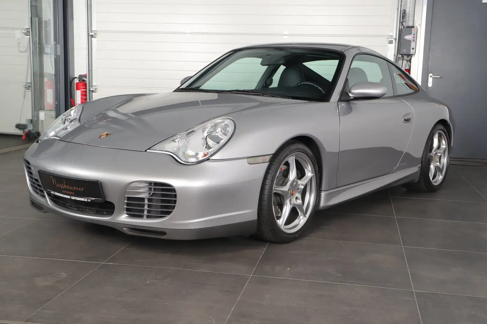 Porsche 996 911 Coupe 40 Jahre 19`KM TOP-NEUZUSTAND PZ-Scheckh Argent - 2