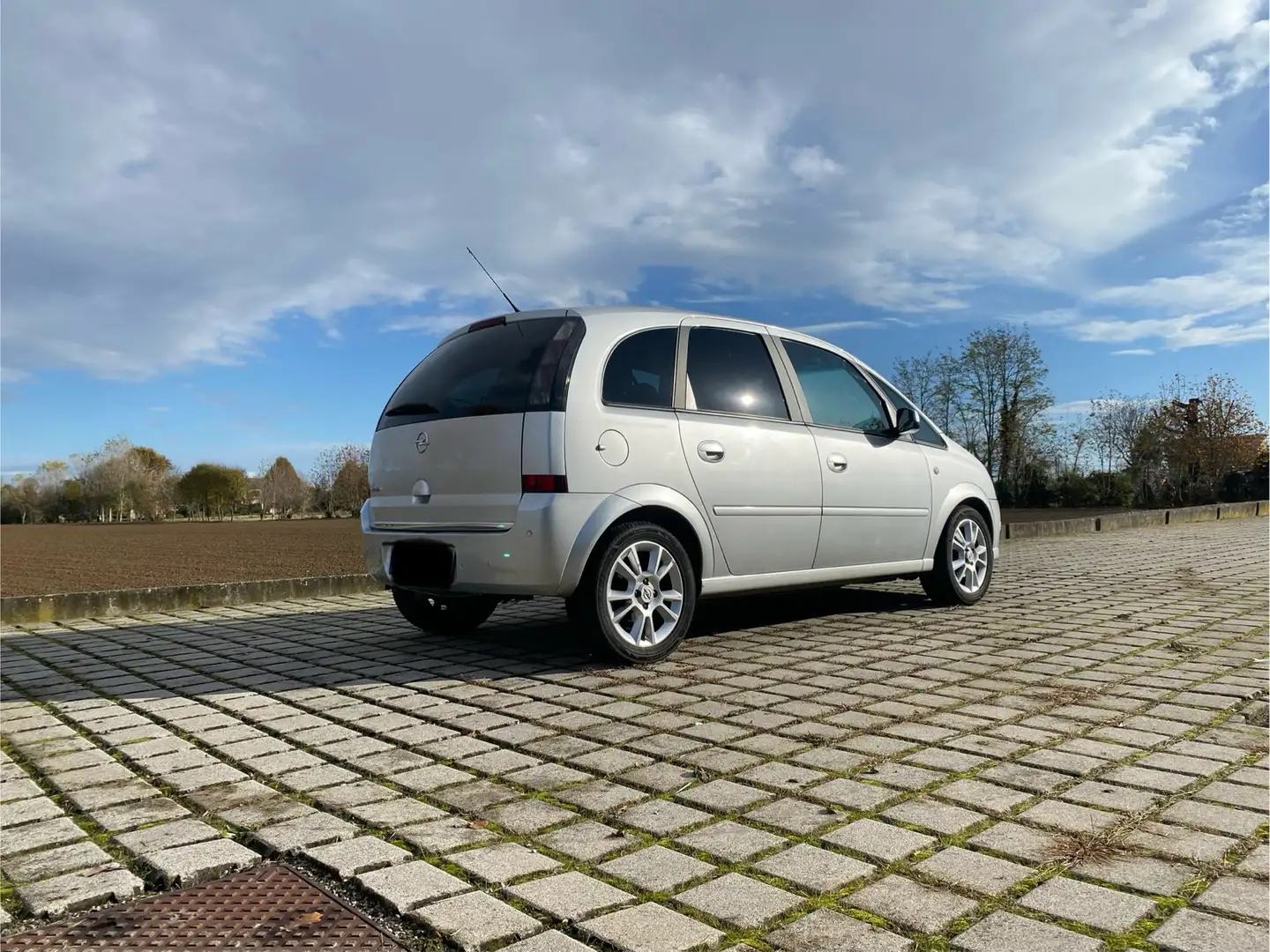 Opel Meriva 1.4 16v Club c/esp Grigio - 2