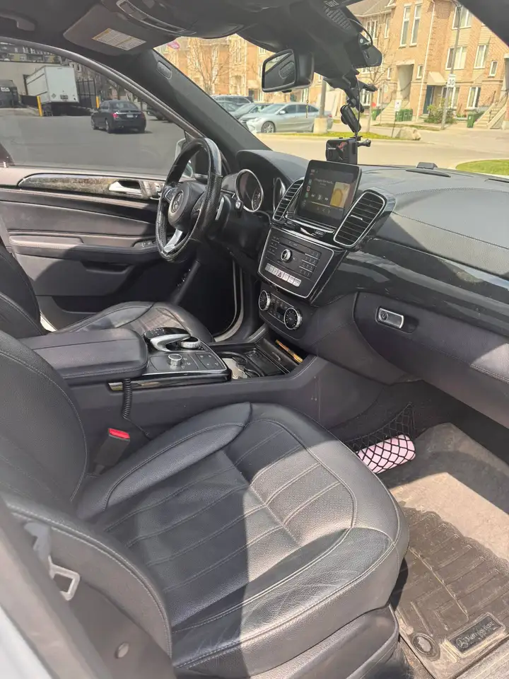 Mercedes-Benz GLS photo Mercedes-Benz GLS