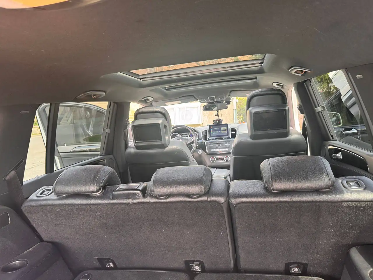 Mercedes-Benz GLS photo Mercedes-Benz GLS