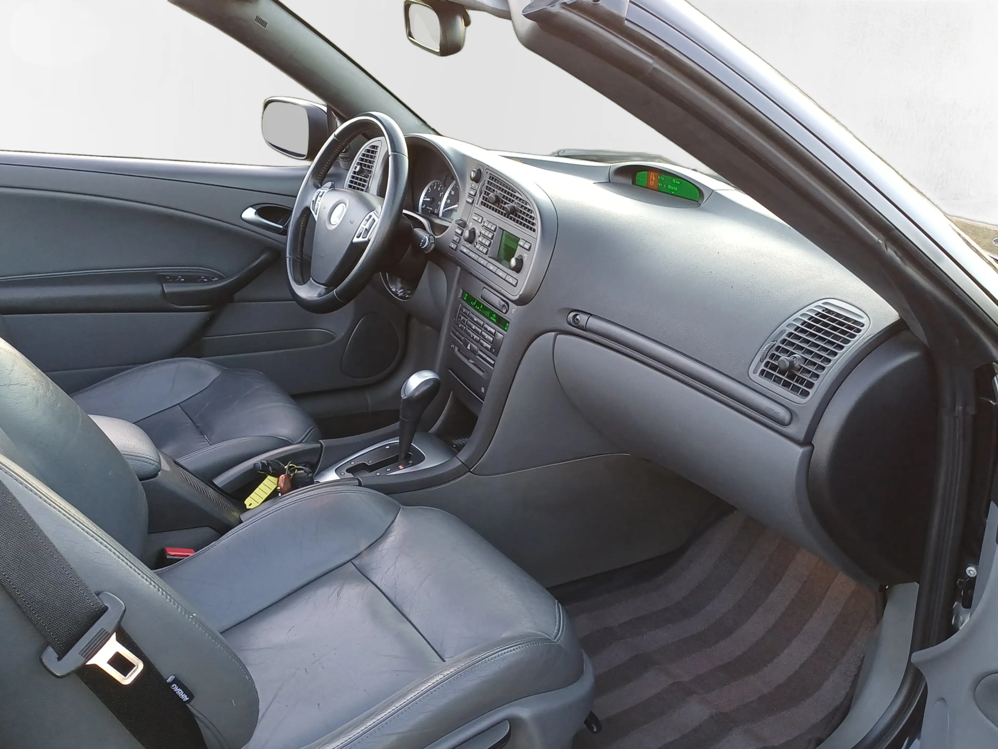 Saab 9-3 Cabrio 1.8t Vector /Trekh./Leder/Cruise/Clima/17"/ — photo 32