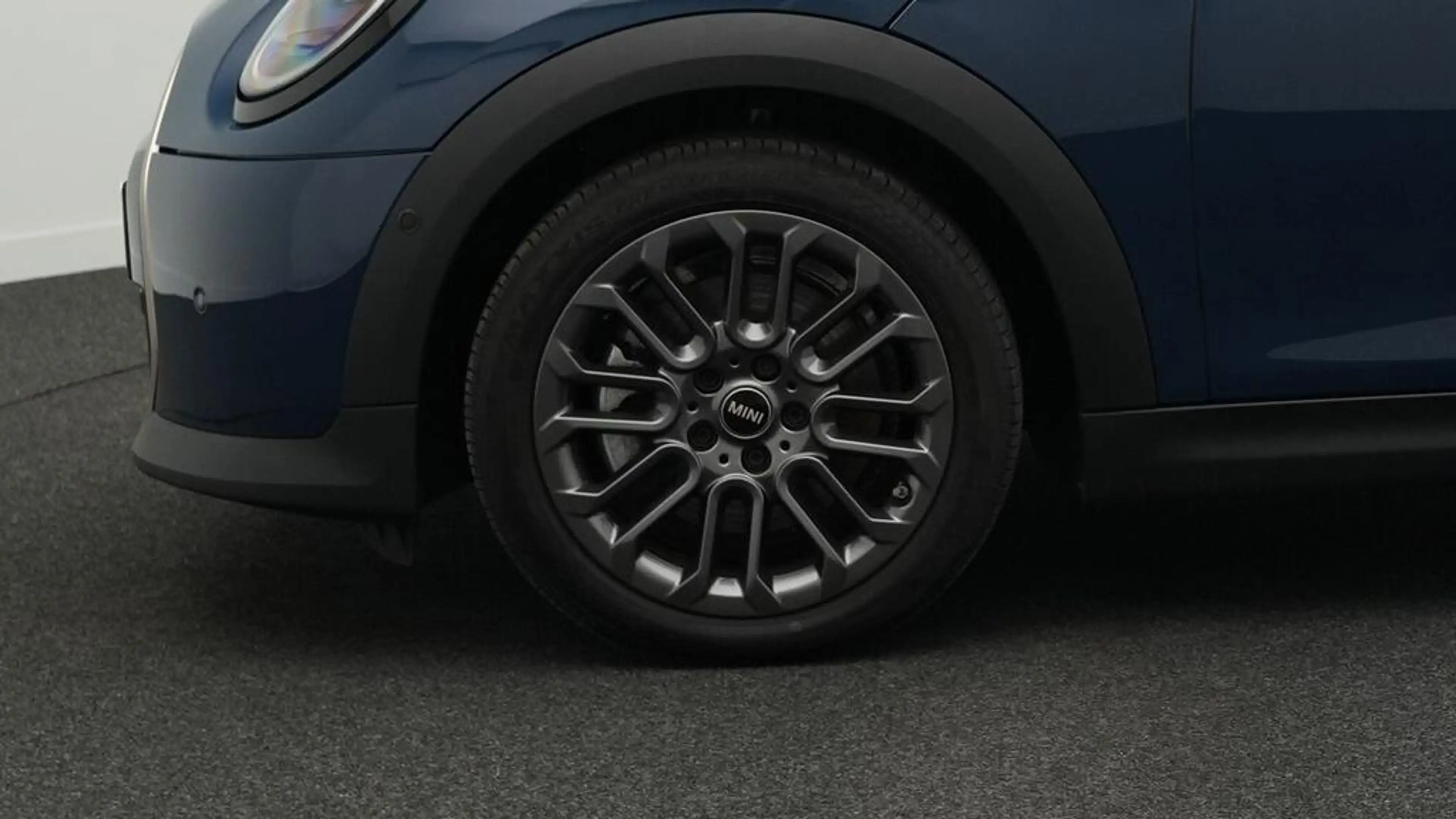 MINI Cooper C Cabrio Favoured Trim — photo 10