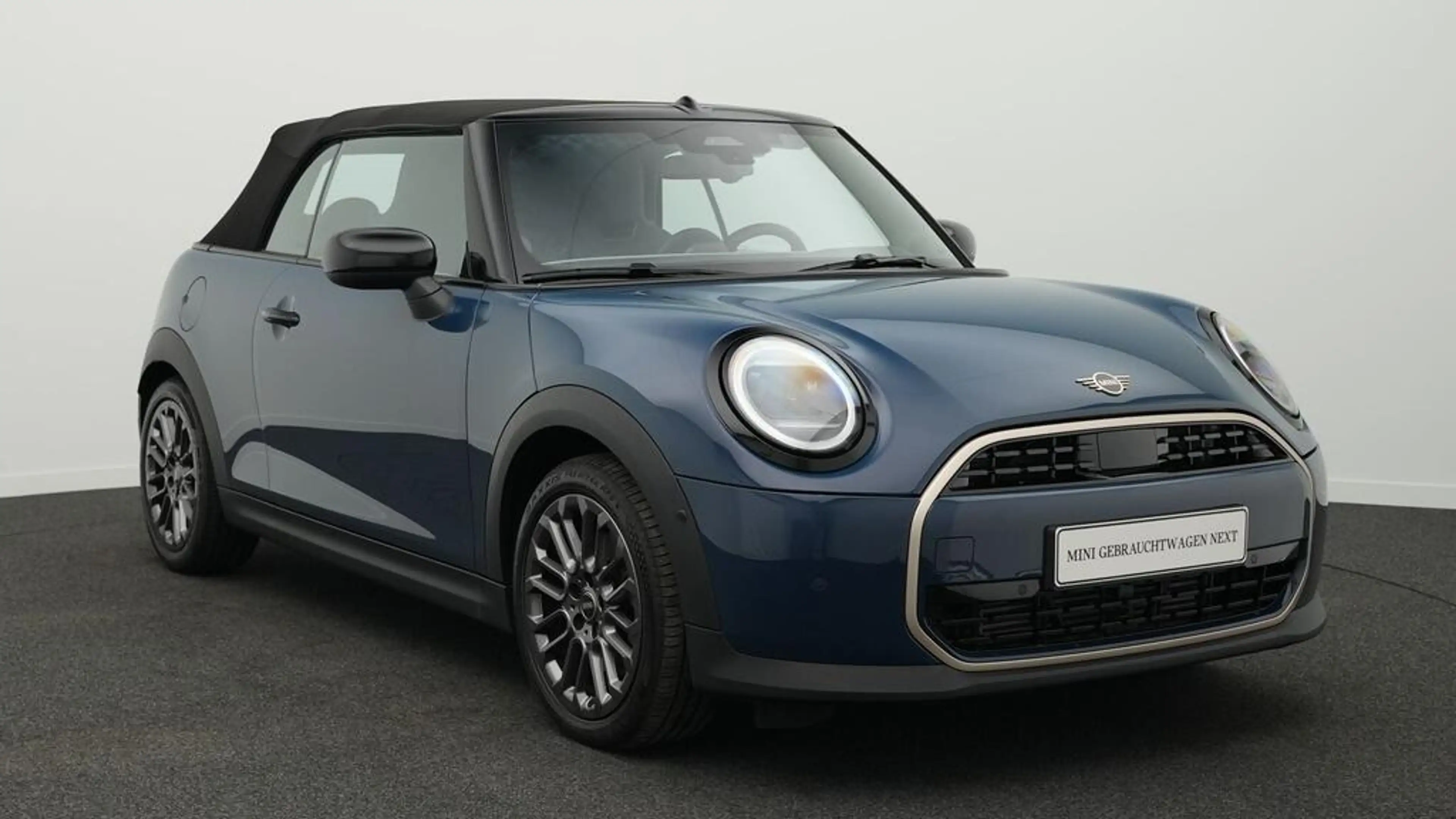 MINI Cooper C Cabrio Favoured Trim — photo 15