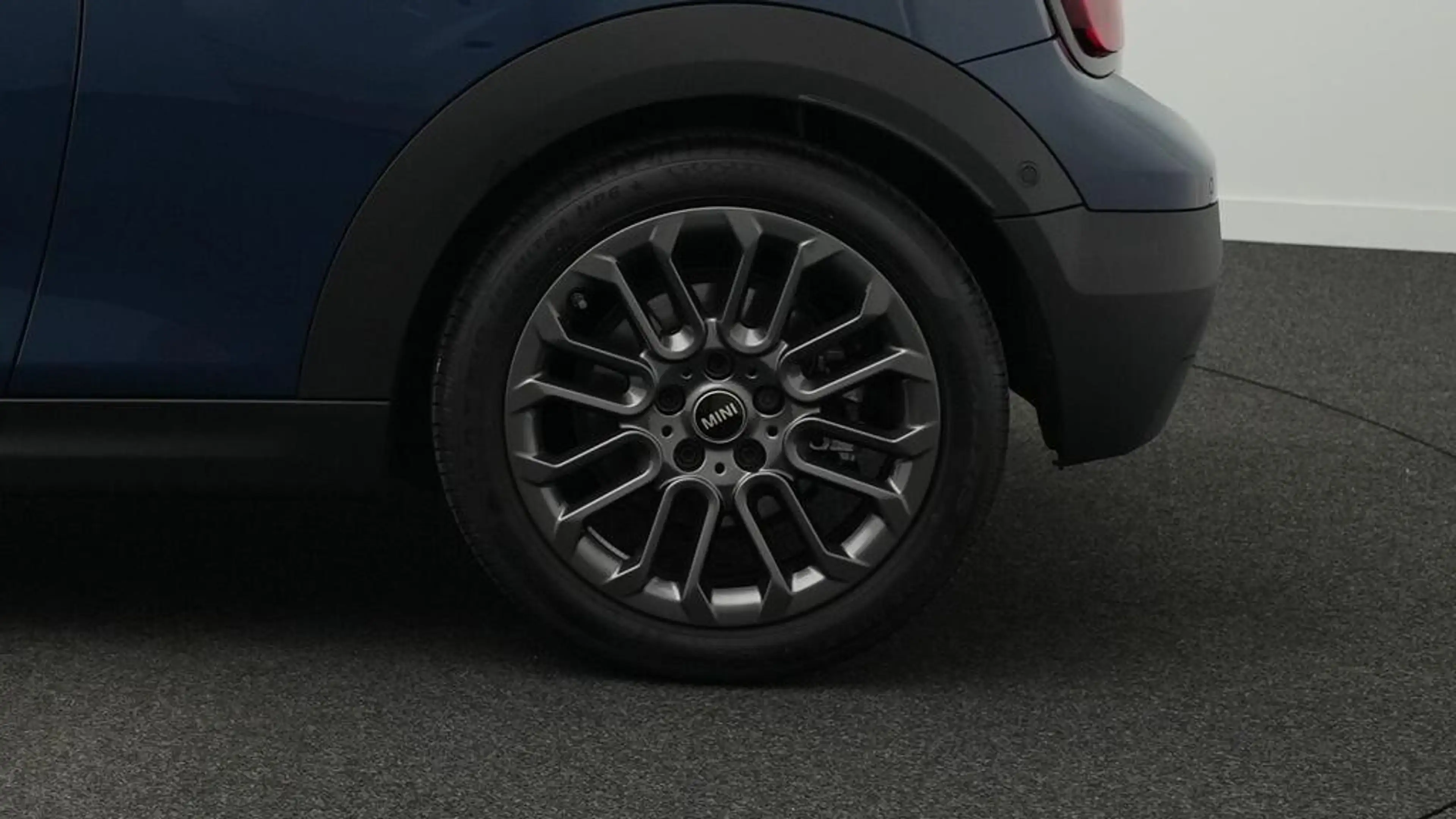 MINI Cooper C Cabrio Favoured Trim — photo 13