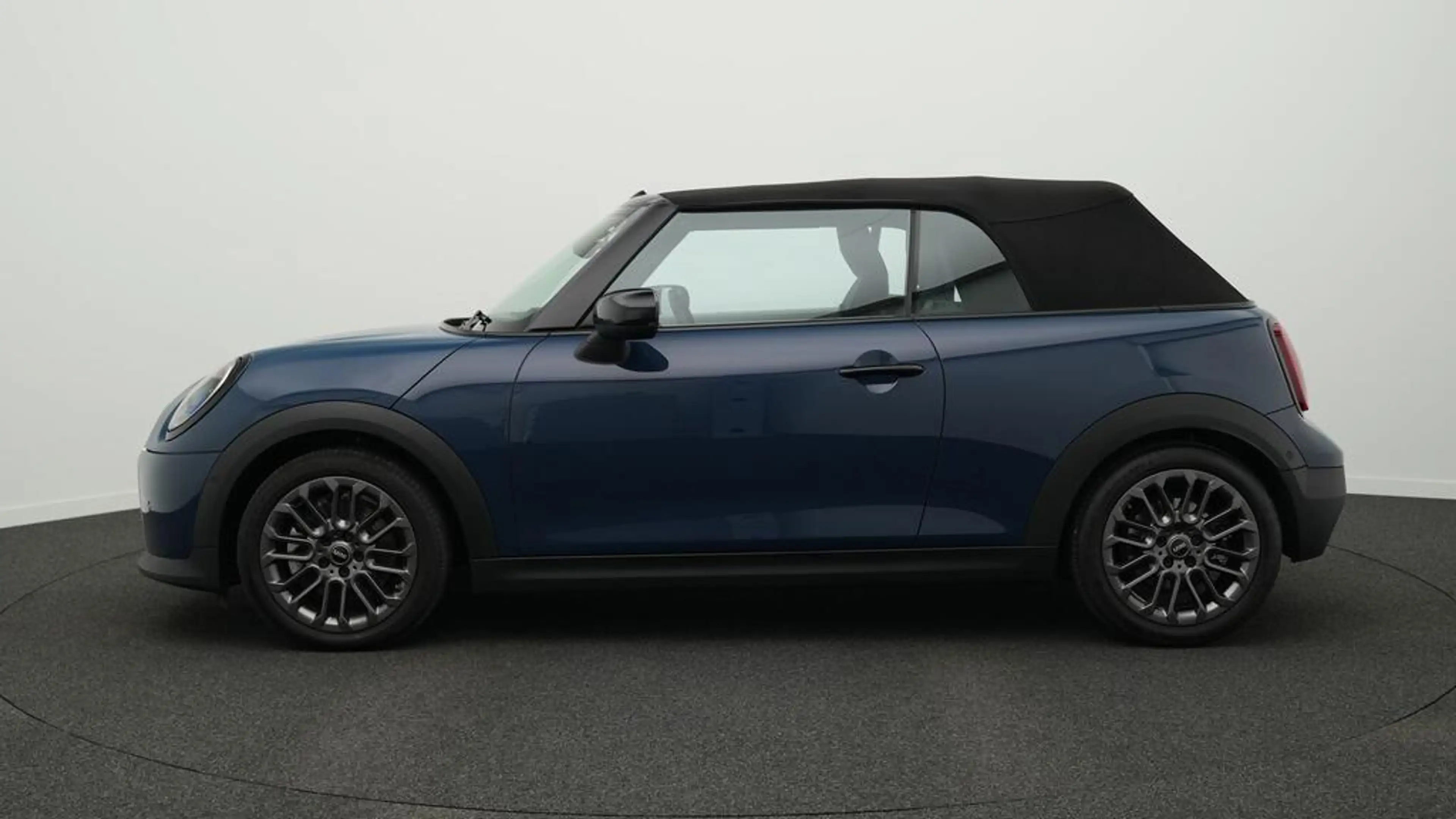 MINI Cooper C Cabrio Favoured Trim — photo 3