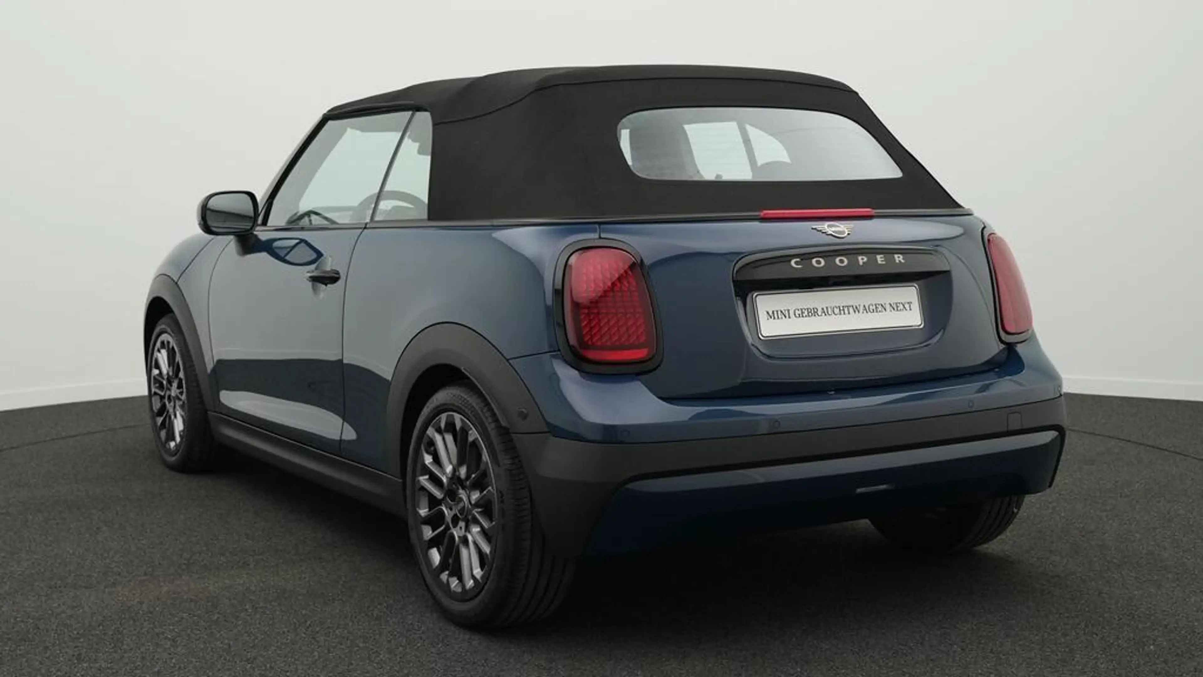 MINI Cooper C Cabrio Favoured Trim — photo 7