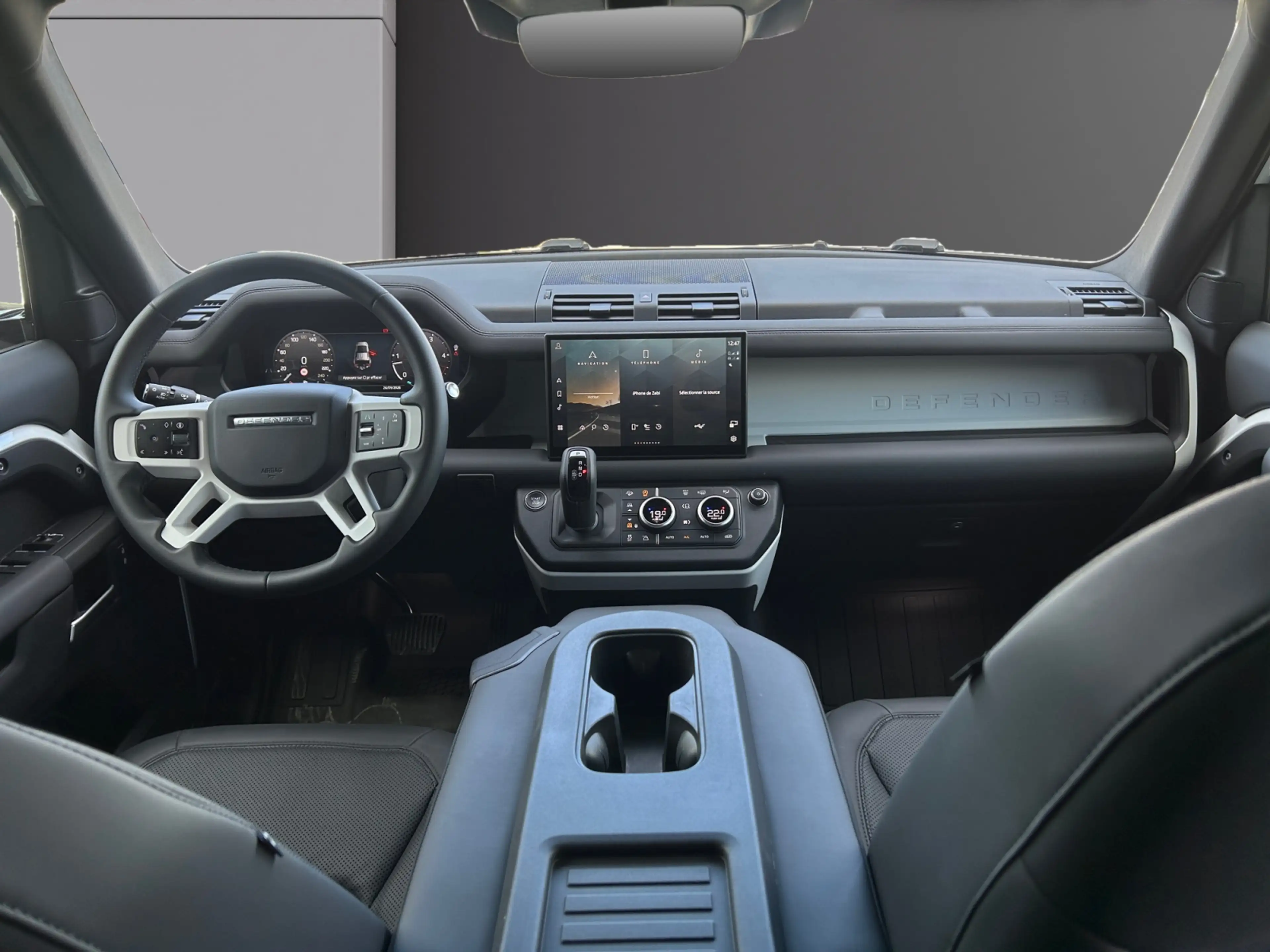 Land Rover Defender 110 D200 S — photo 2