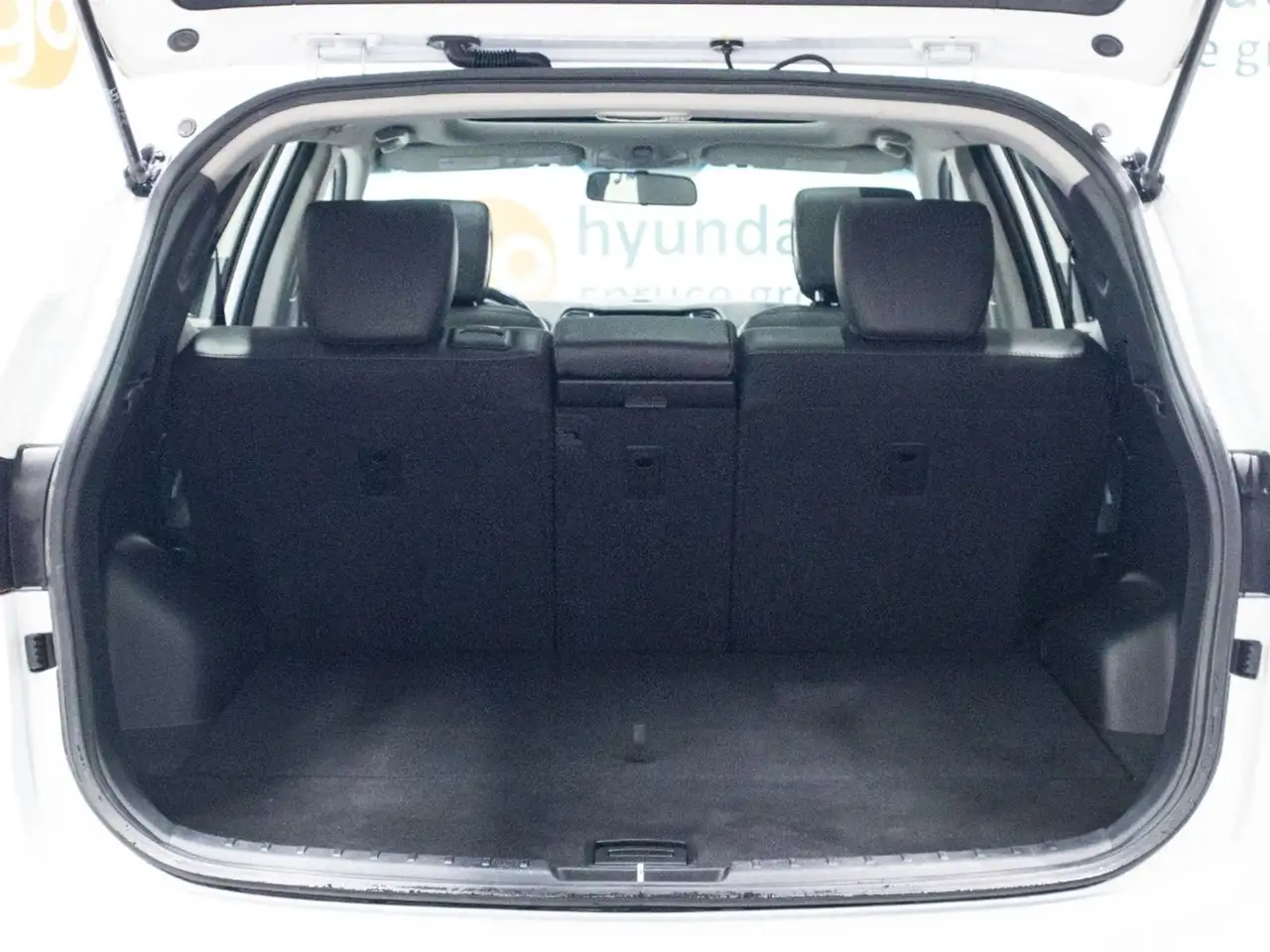 Hyundai SANTA FE снимка Hyundai SANTA FE