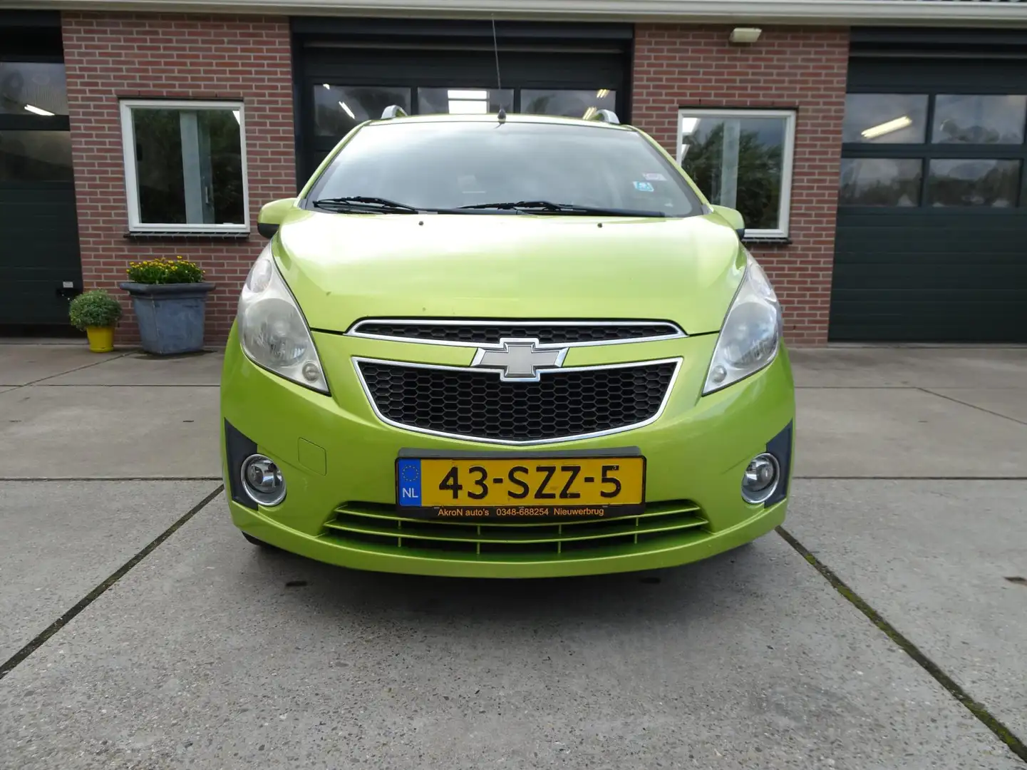 Chevrolet Spark 1.0 16V LS Groen - 2
