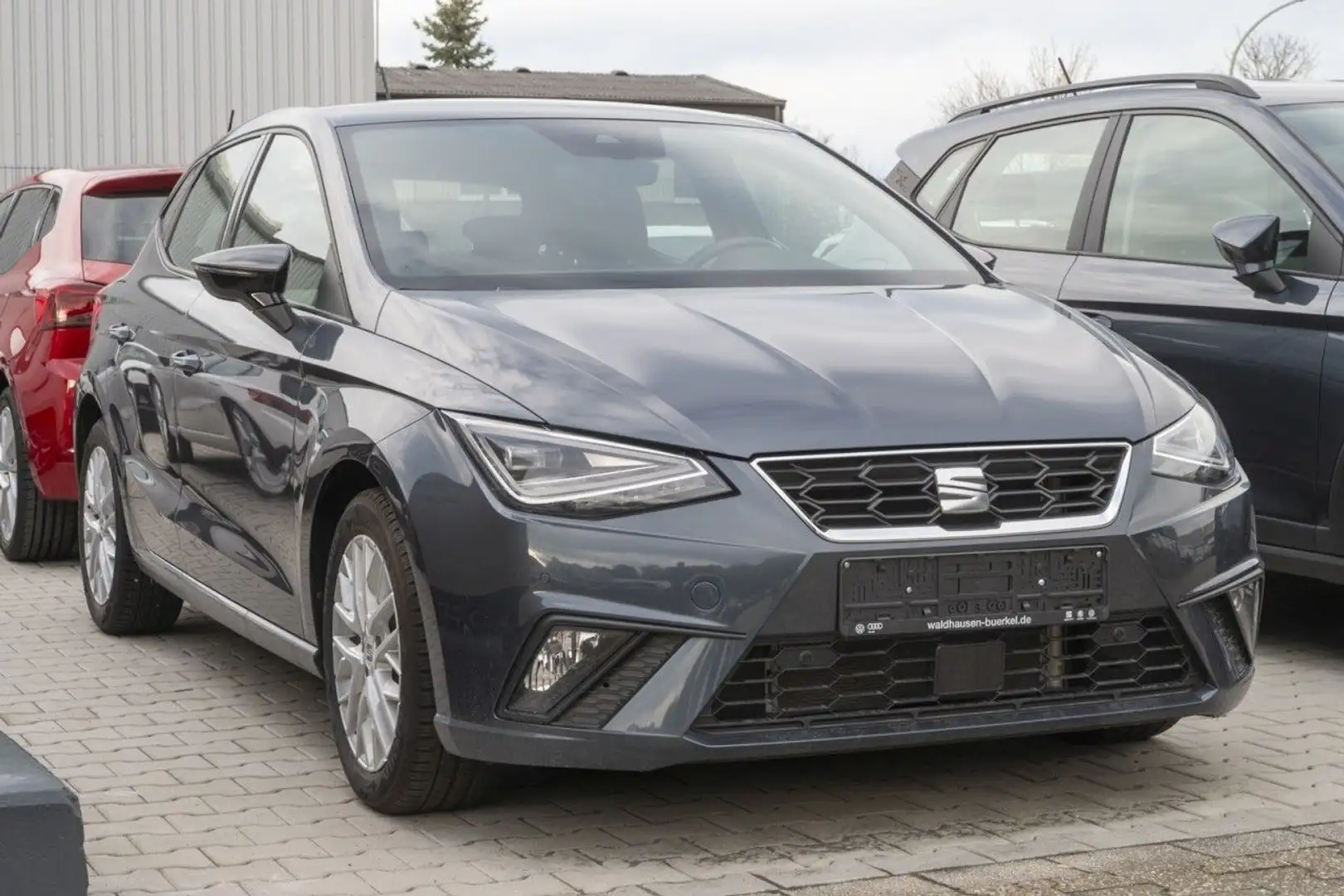 SEAT Ibiza FR 1.0 TSI+LED+Navi+Rückfahrkamera Klima Grigio - 2
