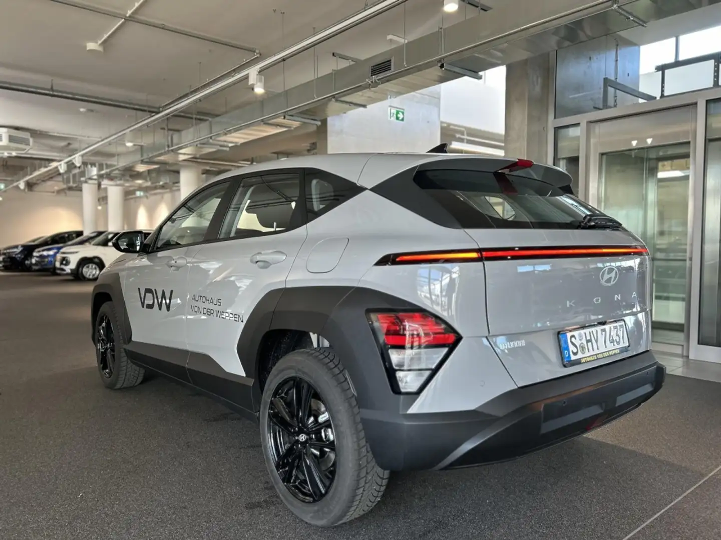 Hyundai KONA SELECT 2WD Klima Navi Rückfahrkamera Sitzheizung Grau - 2
