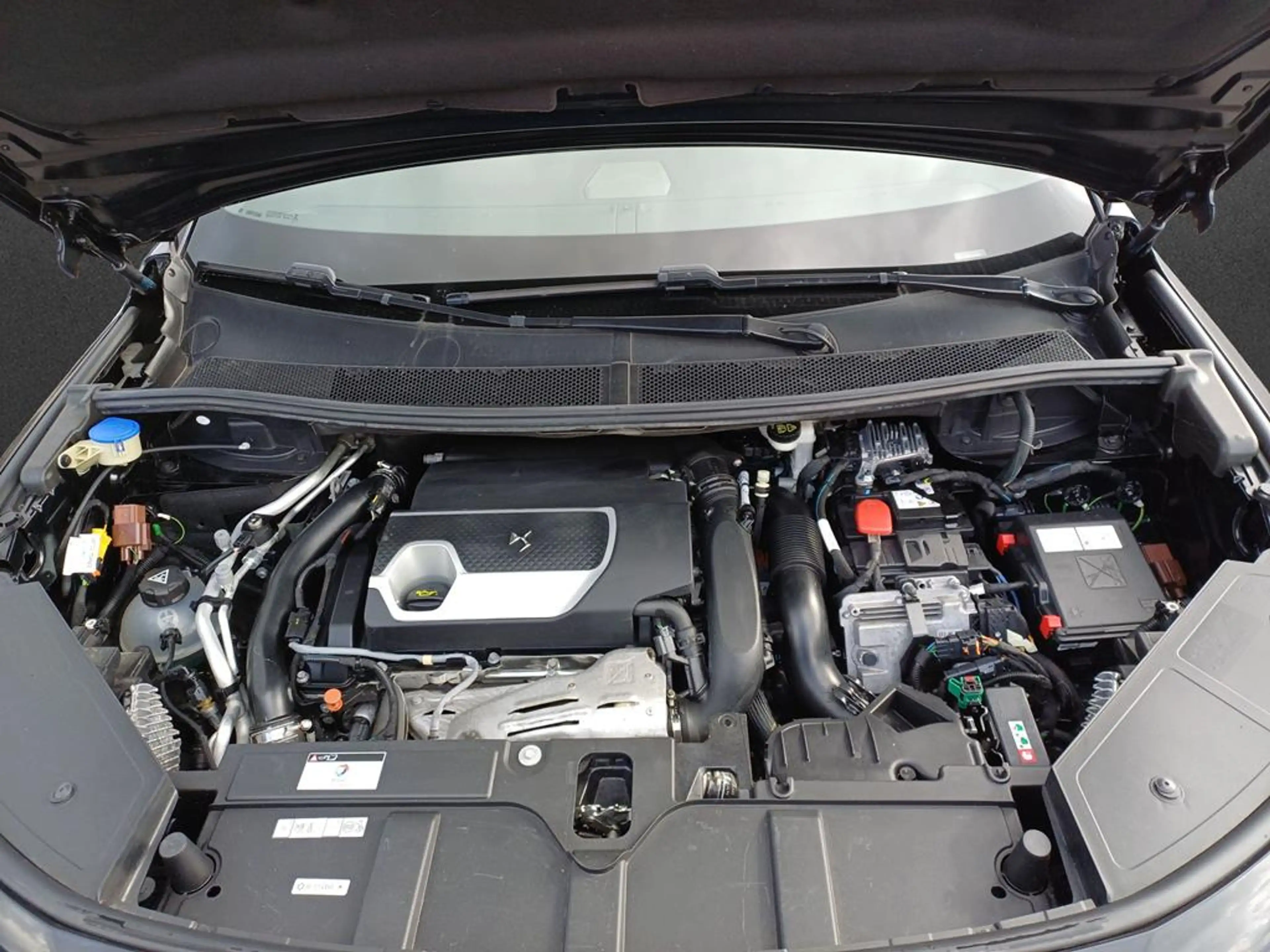 DS Automobiles DS 7 Crossback E-Tense 4x2 Performance Line + — photo 5