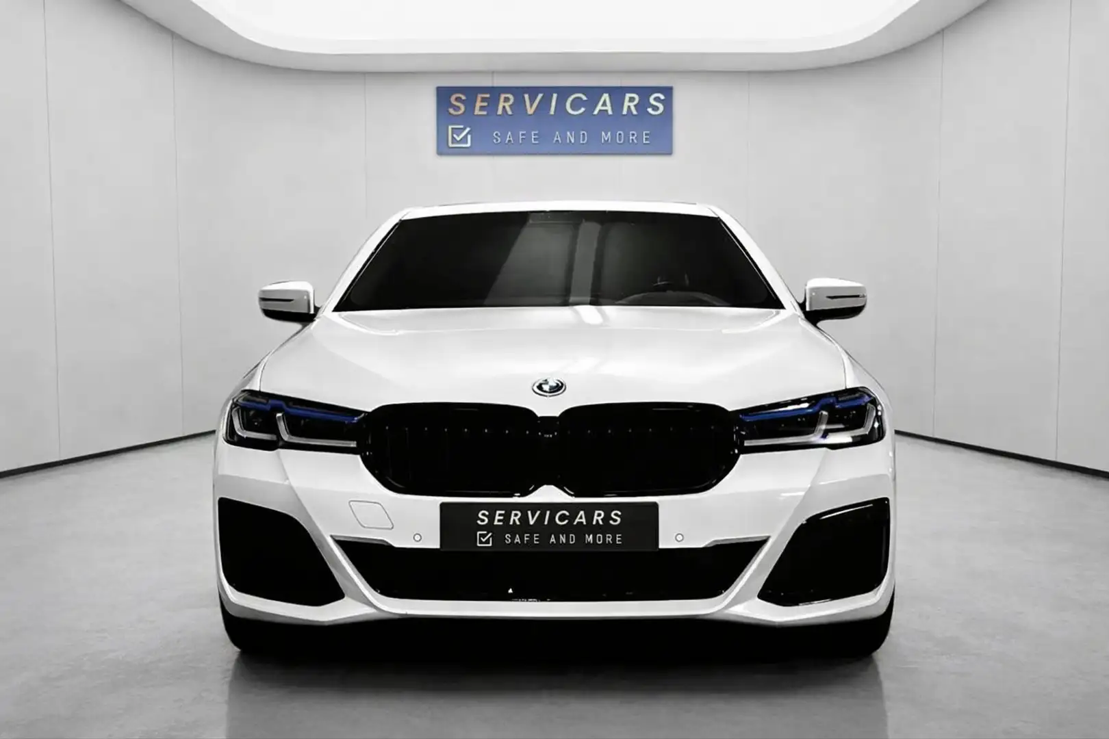 BMW 530 iXAS MHEV PACK M CARPLAY / PANO / GAR 12 MOIS Blanc - 2