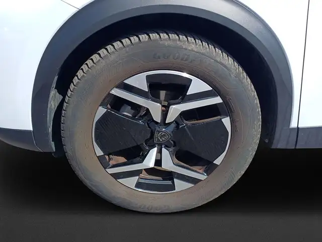 Peugeot 2008 view 8
