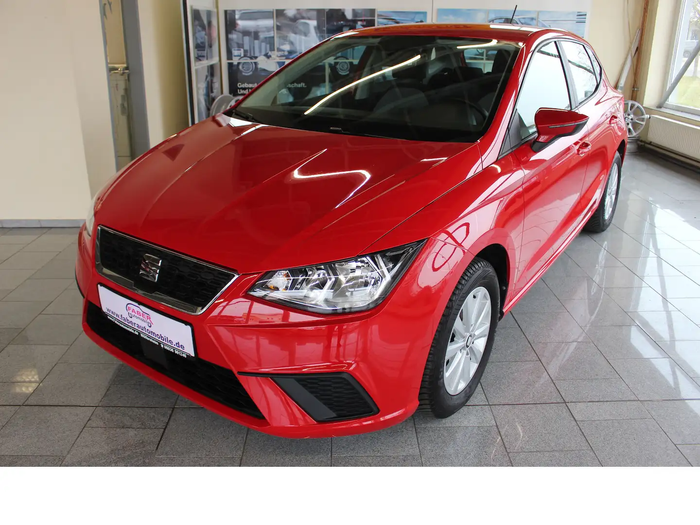 SEAT Ibiza Style 1.0 MPI,Wie Neu,Nur 13067 KM Rot - 1