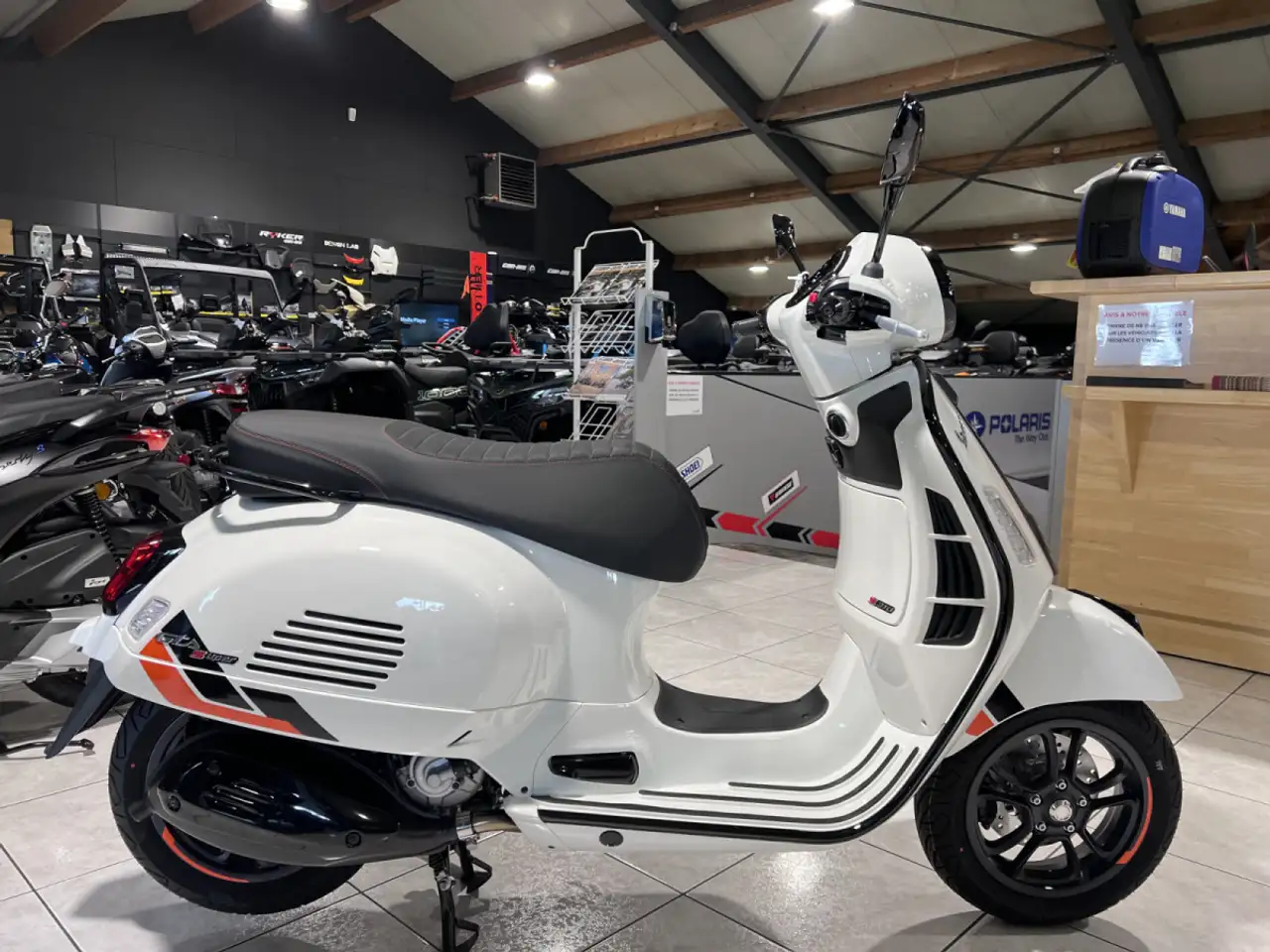 Vespa GTS Super Sport