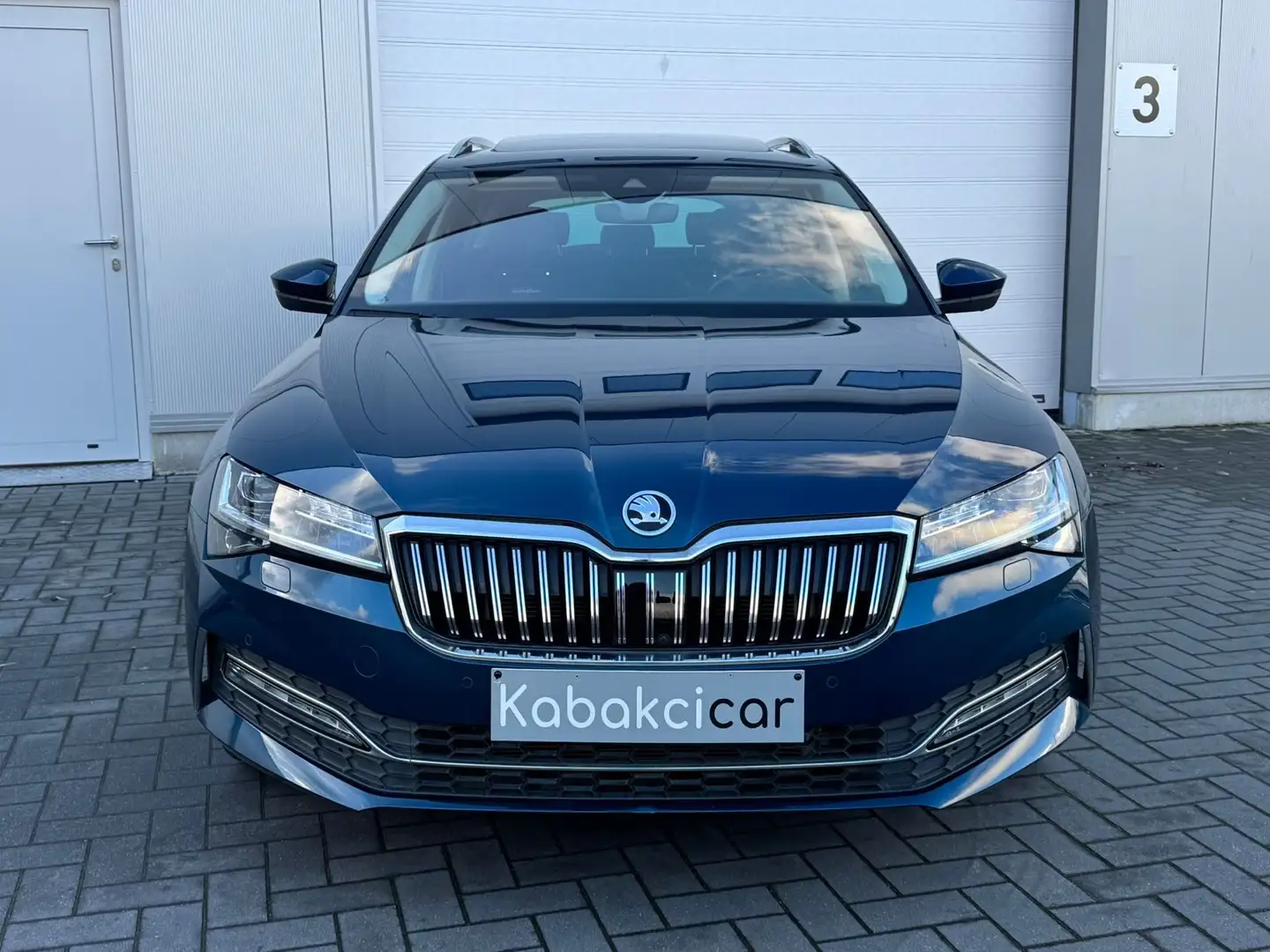 Skoda Superb SW 2.0 CR TDi /DSG/ TOIT OUVRANT/ laurin&klement Bleu - 2