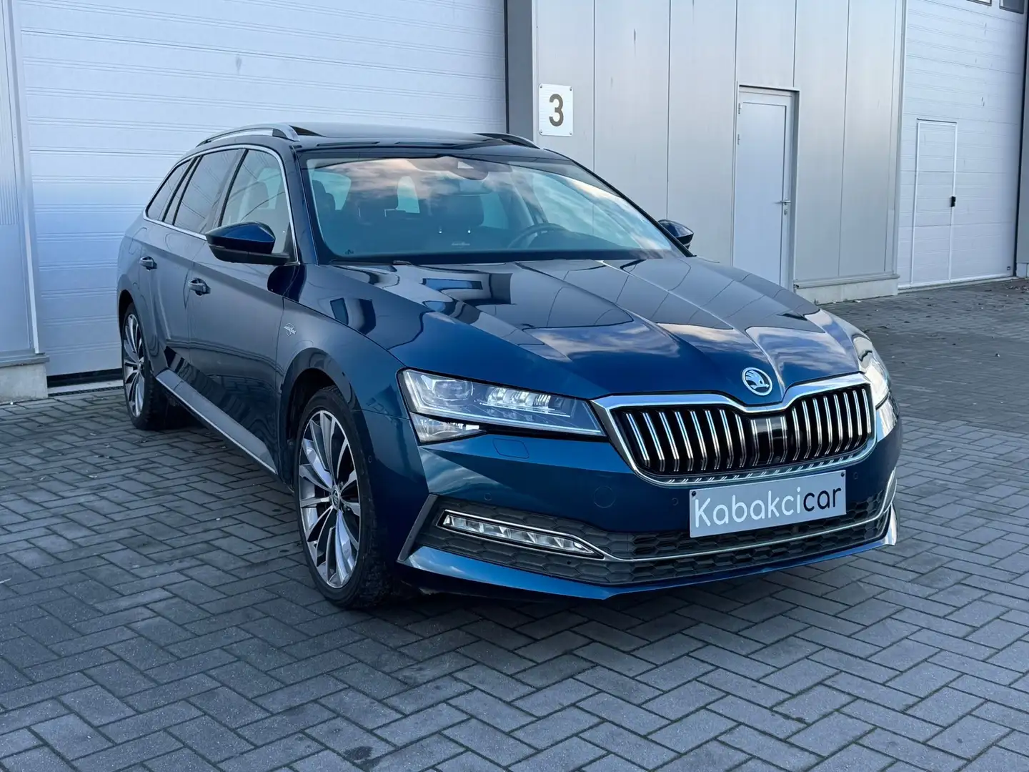 Skoda Superb SW 2.0 CR TDi /DSG/ TOIT OUVRANT/ laurin&klement Bleu - 1