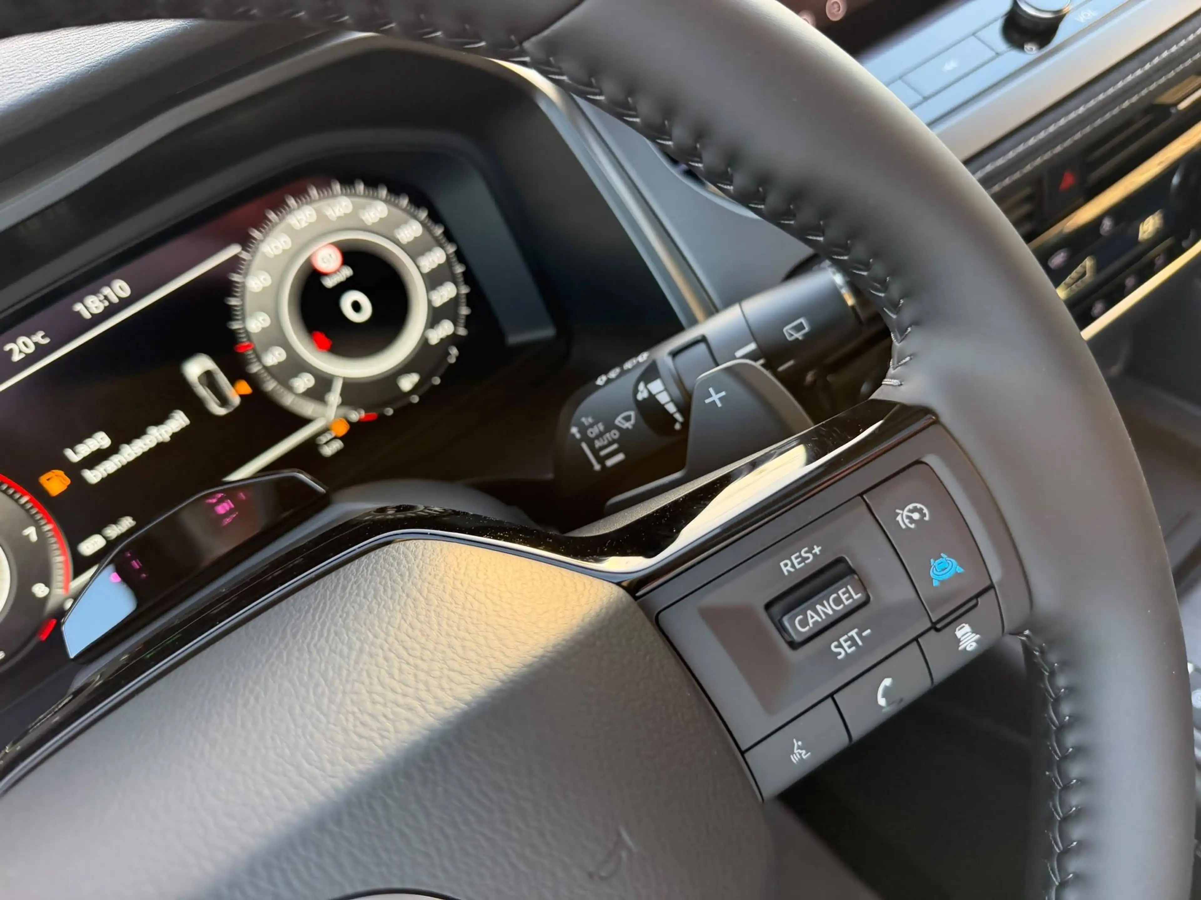 Nissan Qashqai 1.3 DIG-T MHEV 158PK TEKNA+ FULL OPTION NIEUW 0KM — photo 27