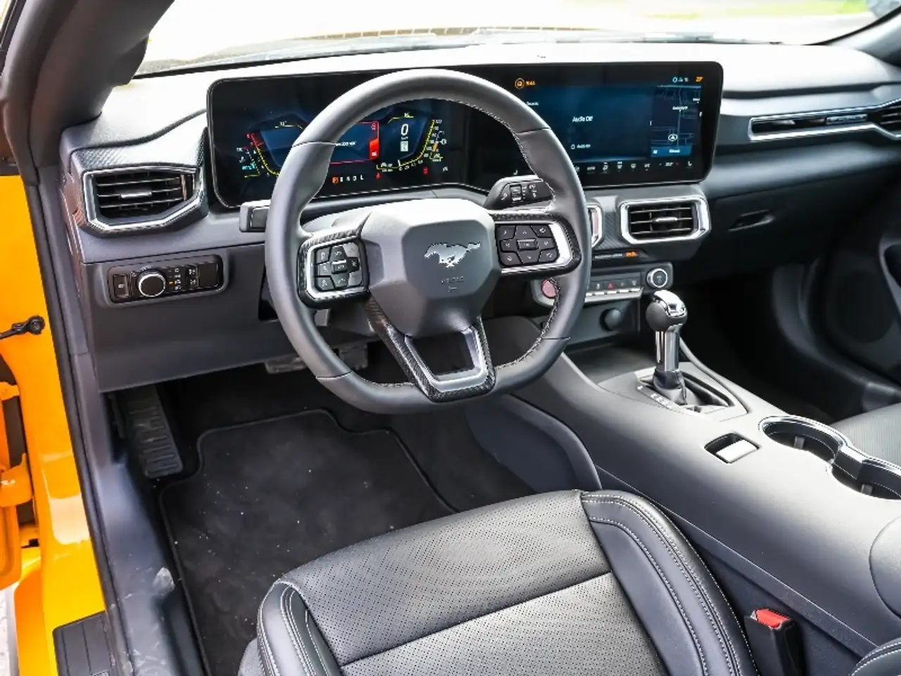 Ford Mustang снимка Ford Mustang